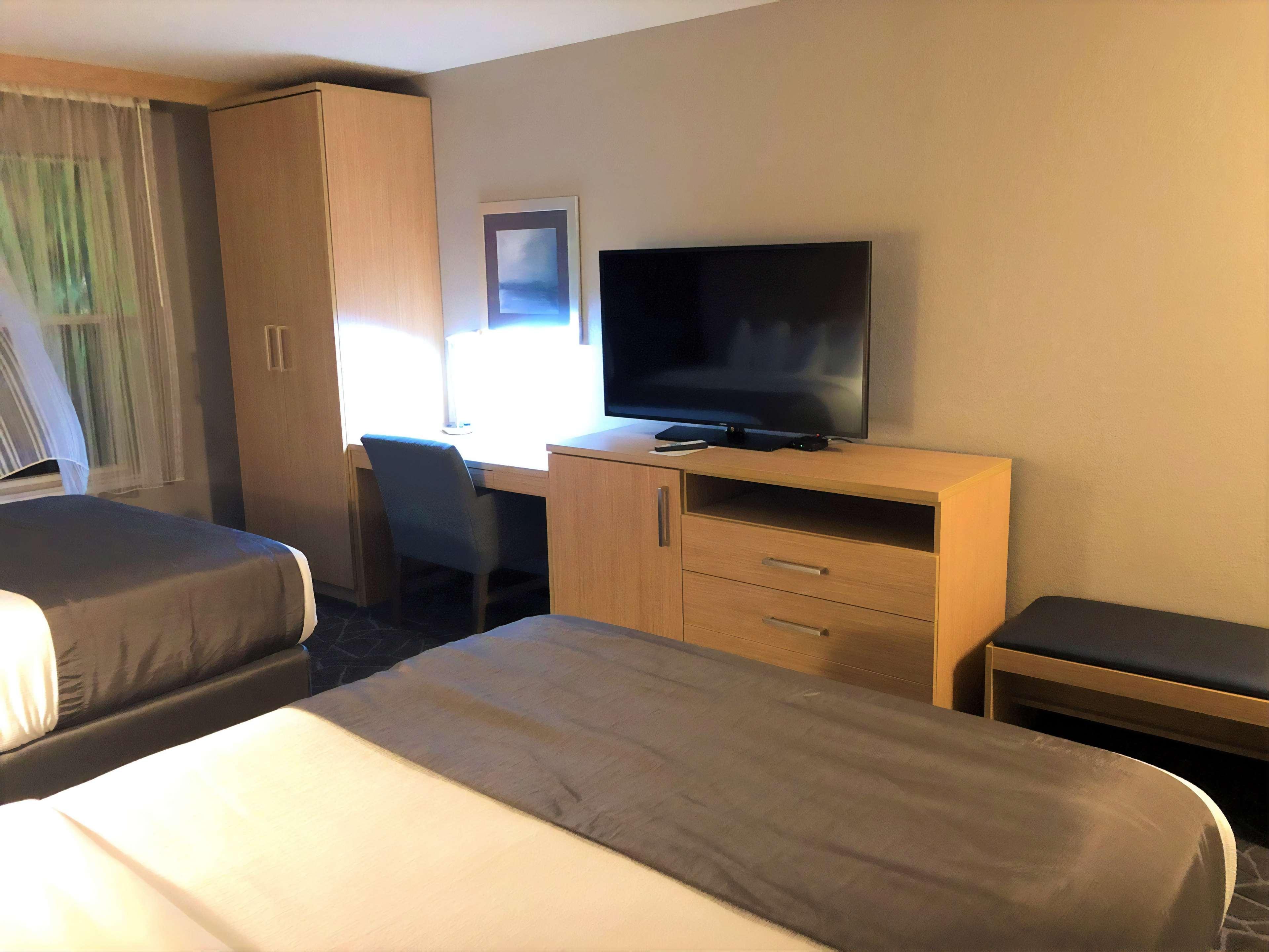 Best Western Eau Claire South Екстериор снимка
