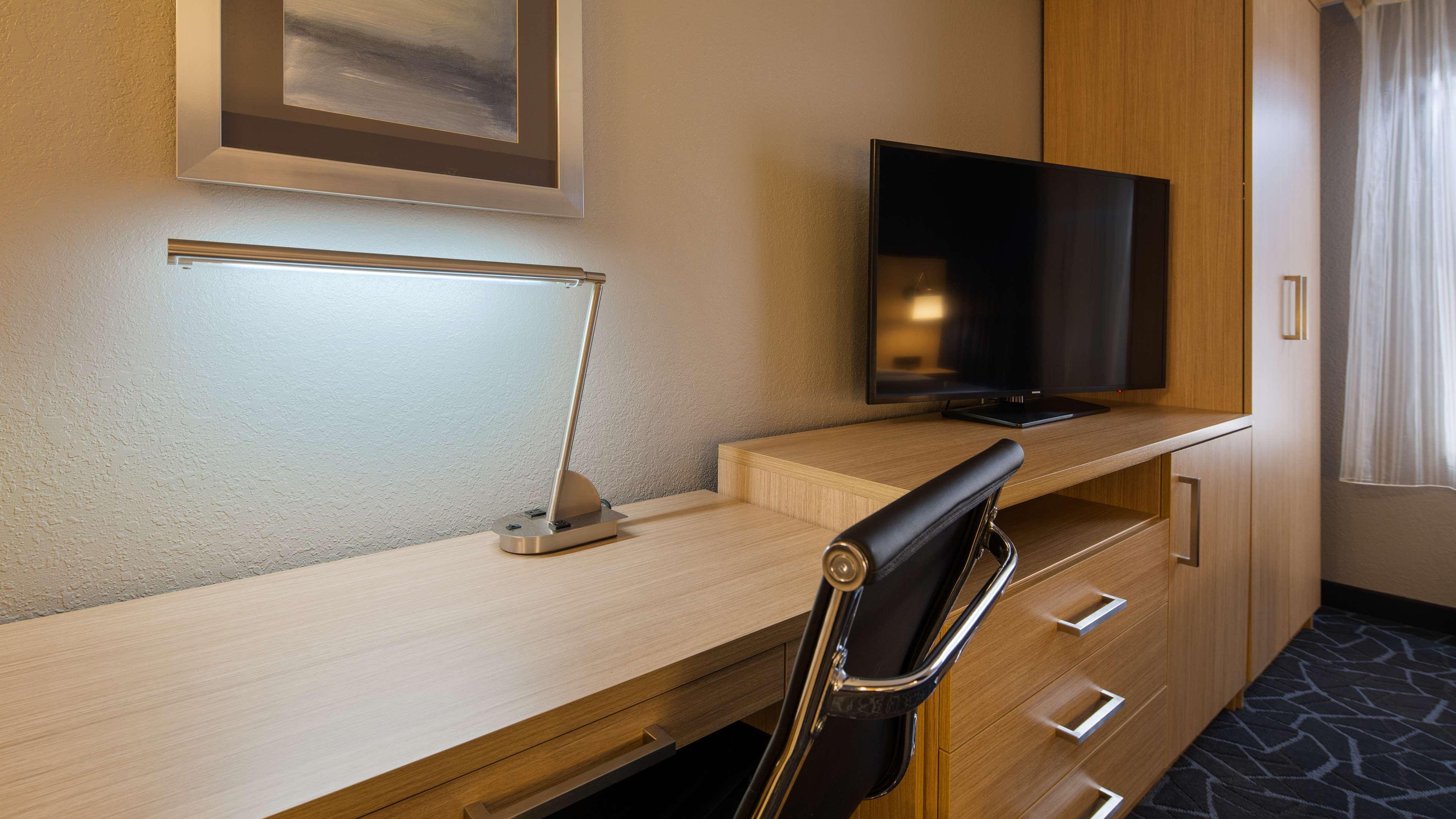 Best Western Eau Claire South Екстериор снимка