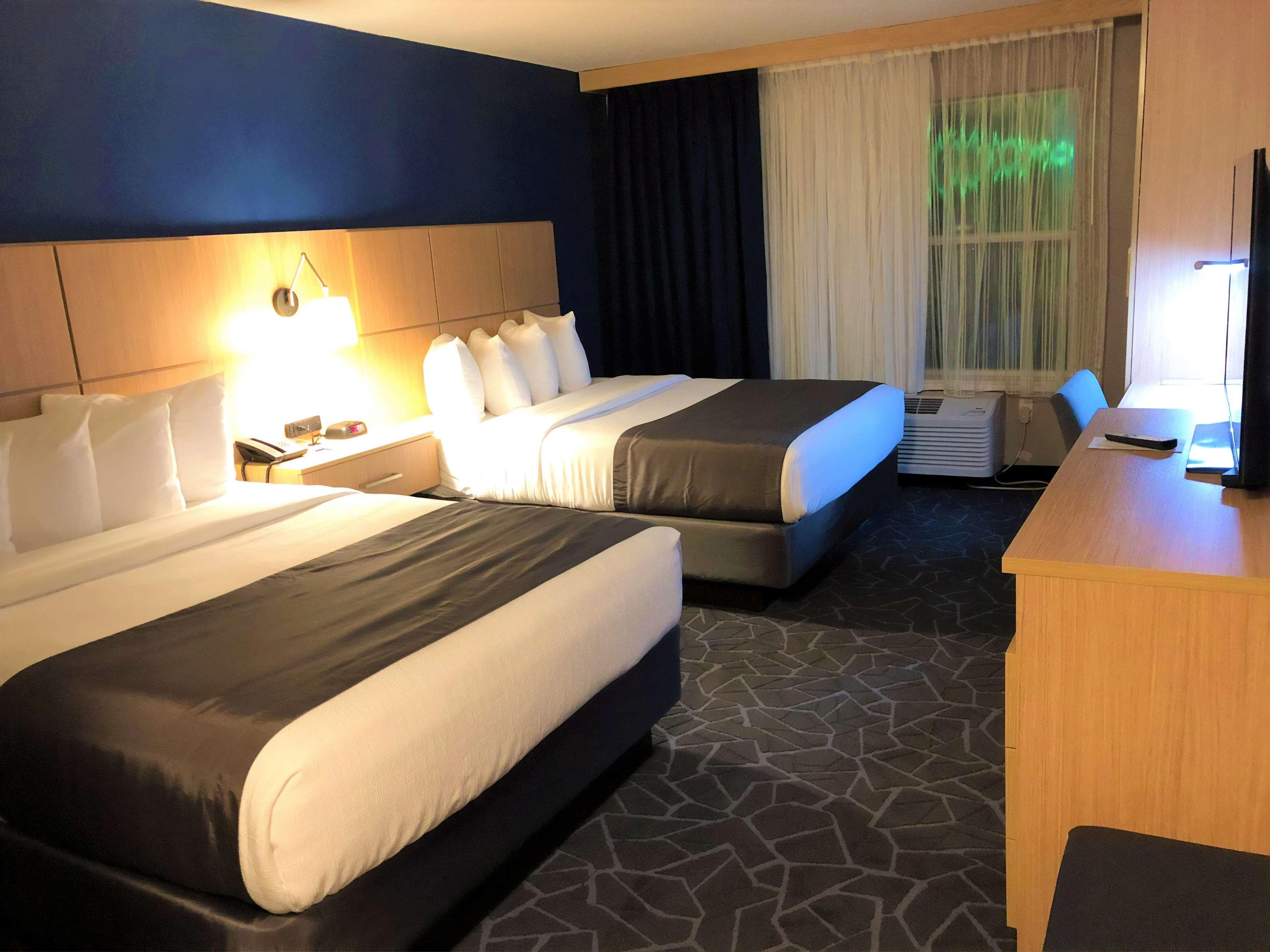 Best Western Eau Claire South Екстериор снимка