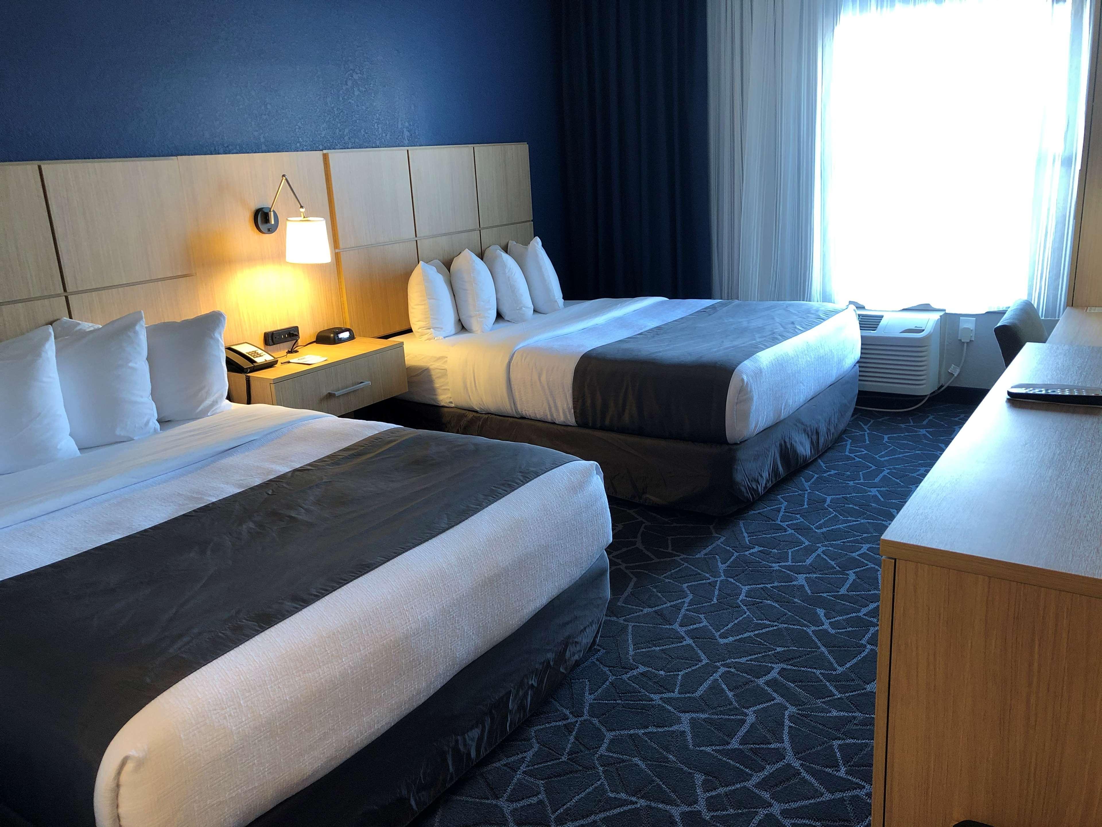 Best Western Eau Claire South Екстериор снимка