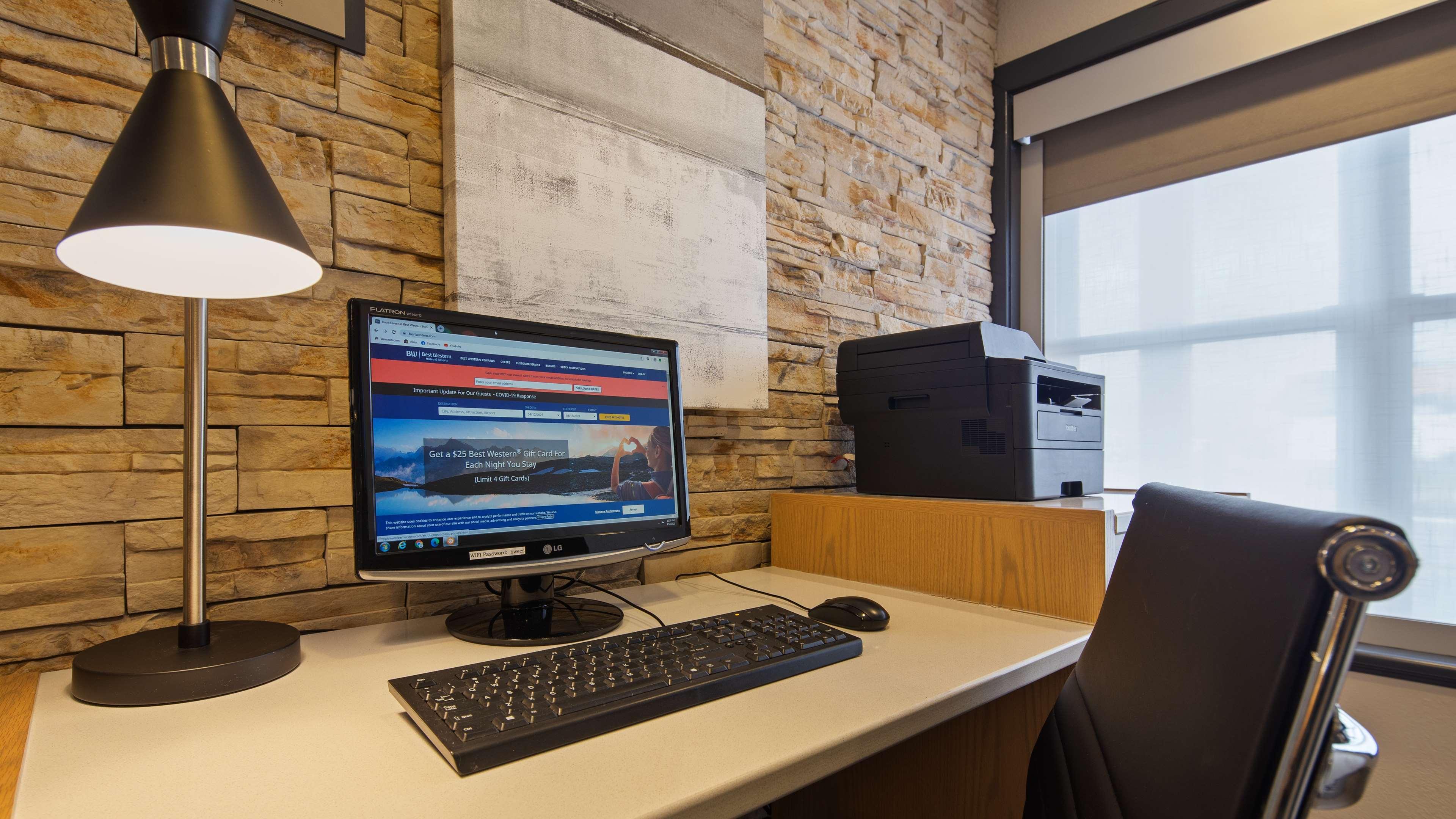 Best Western Eau Claire South Екстериор снимка