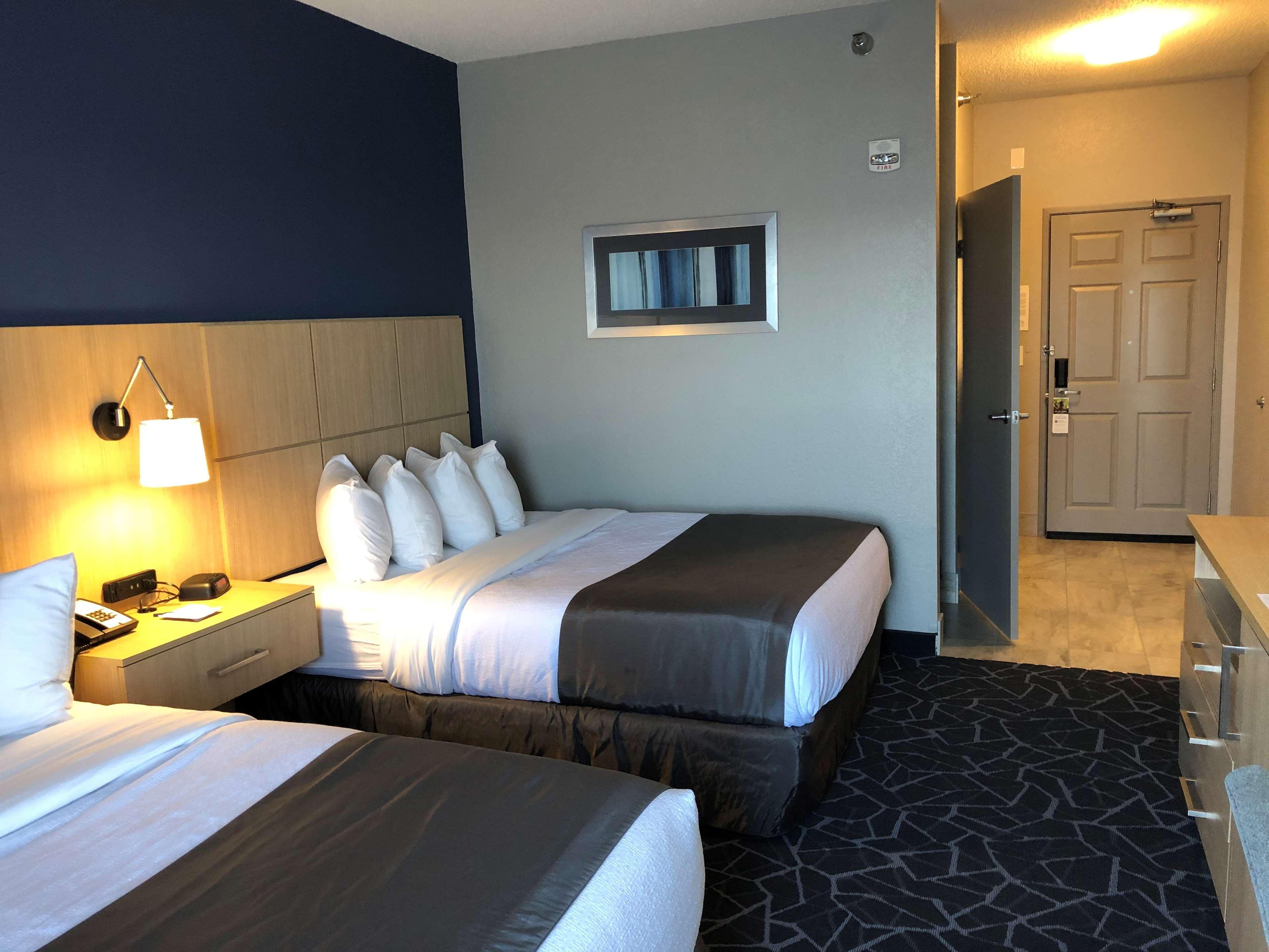 Best Western Eau Claire South Екстериор снимка